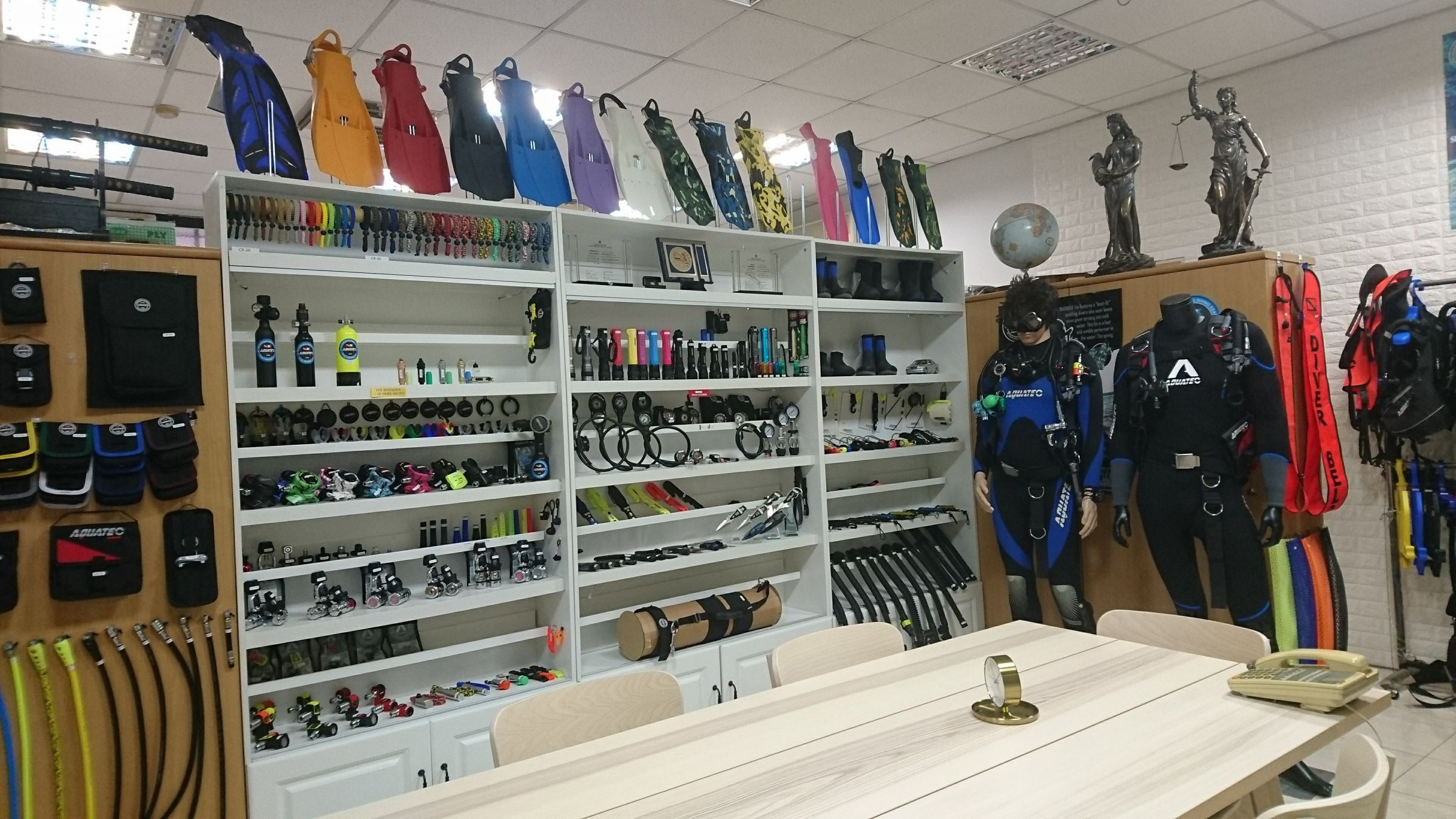 نمونه‌های تجهیزات غواصی B2B جهانی برای شرکای OEM و ODM