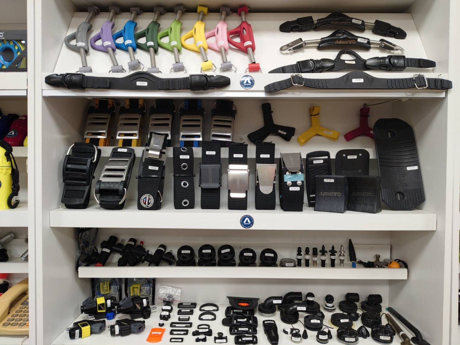 نمایش تجهیزات غواصی فنی پیشرفته برای کاوشگران حرفه‌ای